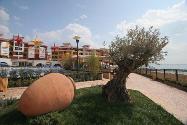 Quiet, Relax And Sand Beach Place With 4Star Service Aheloy Exterior foto